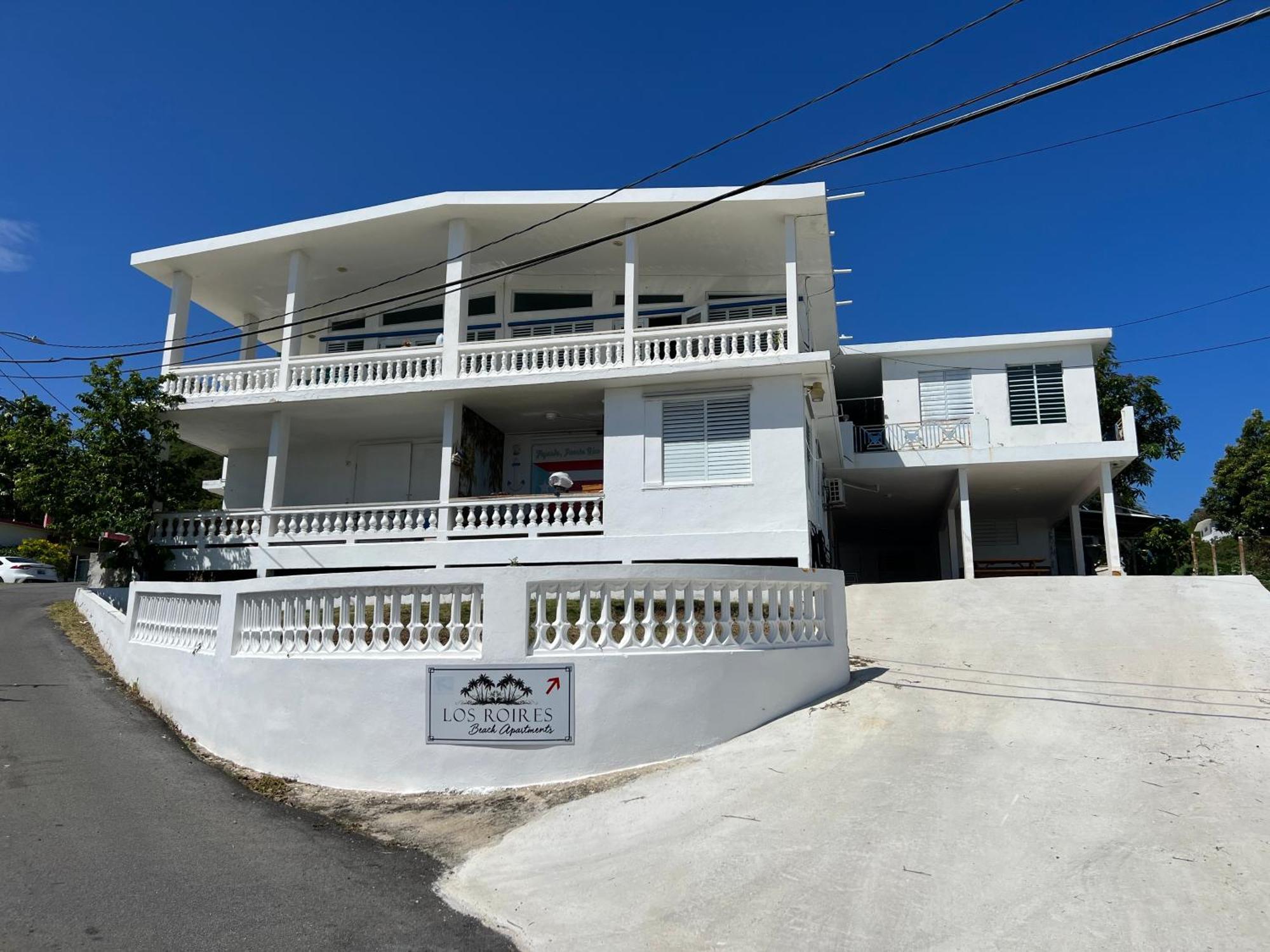 Los Roires Beach Apartments Фахардо Экстерьер фото